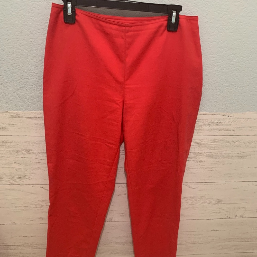 St. John by Marie Gray Red Capri